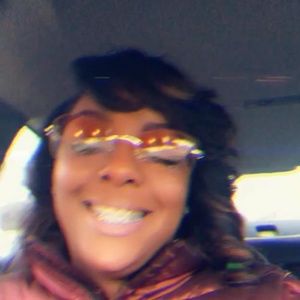 Meet your Posher, Shai